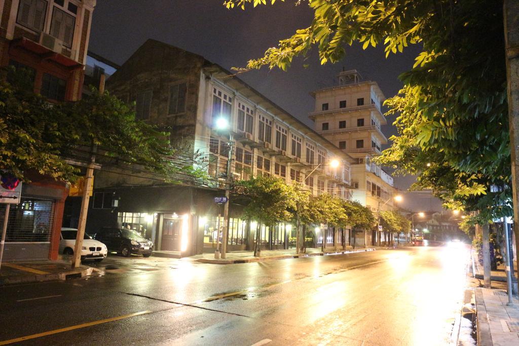 Oldtown Hostel Bangkok Ngoại thất bức ảnh