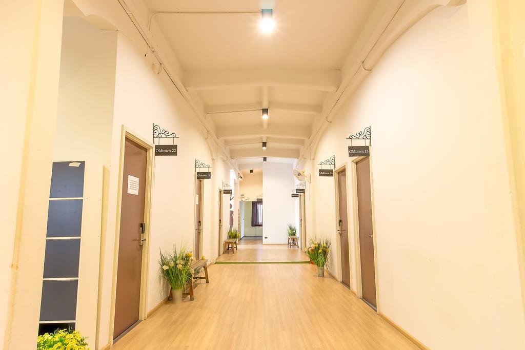 Oldtown Hostel Bangkok Ngoại thất bức ảnh
