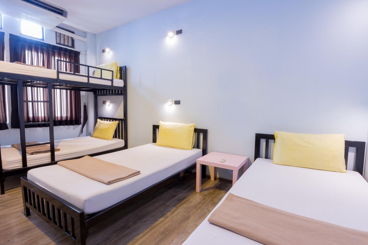 Oldtown Hostel Bangkok Ngoại thất bức ảnh