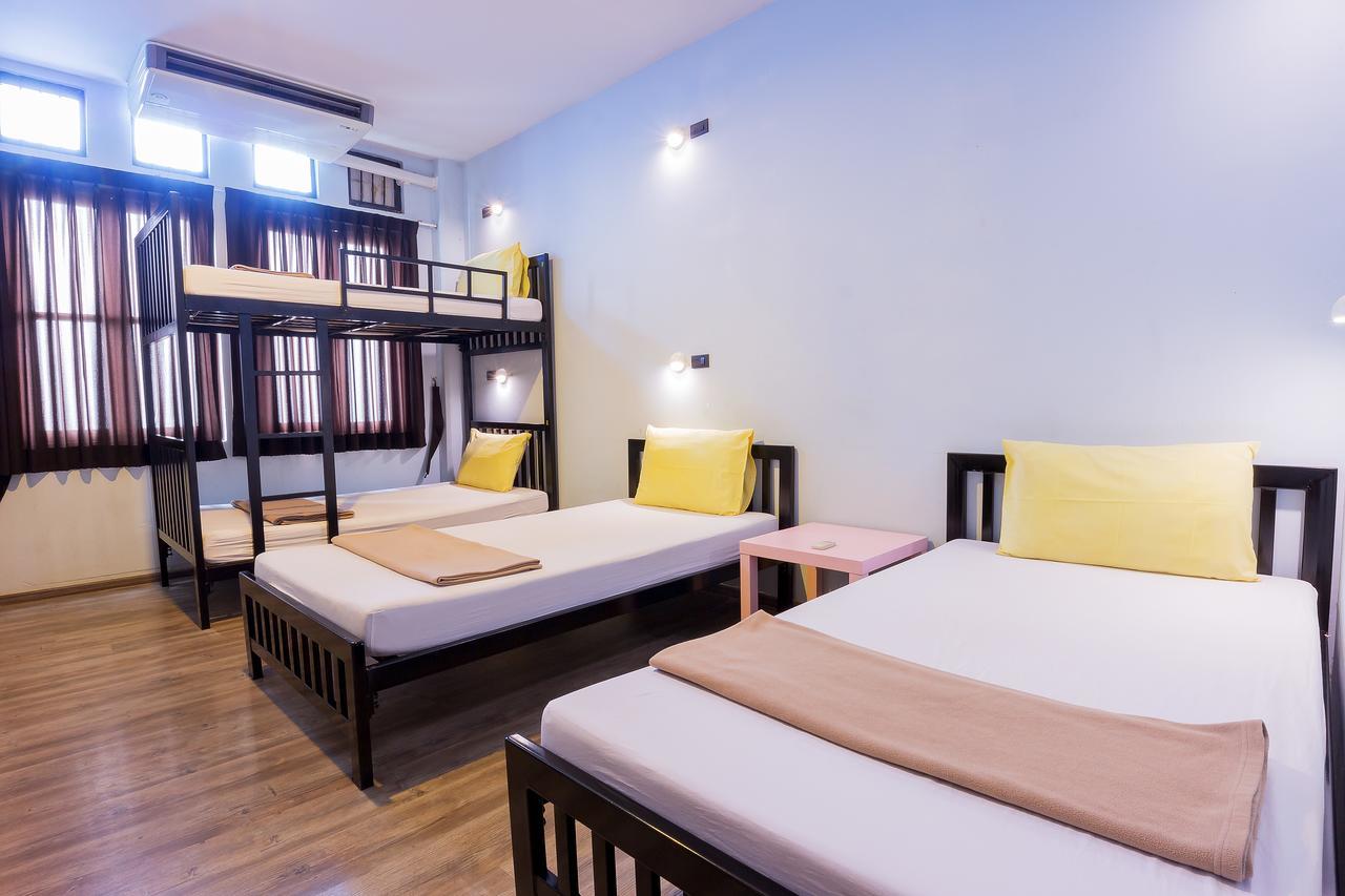 Oldtown Hostel Bangkok Ngoại thất bức ảnh