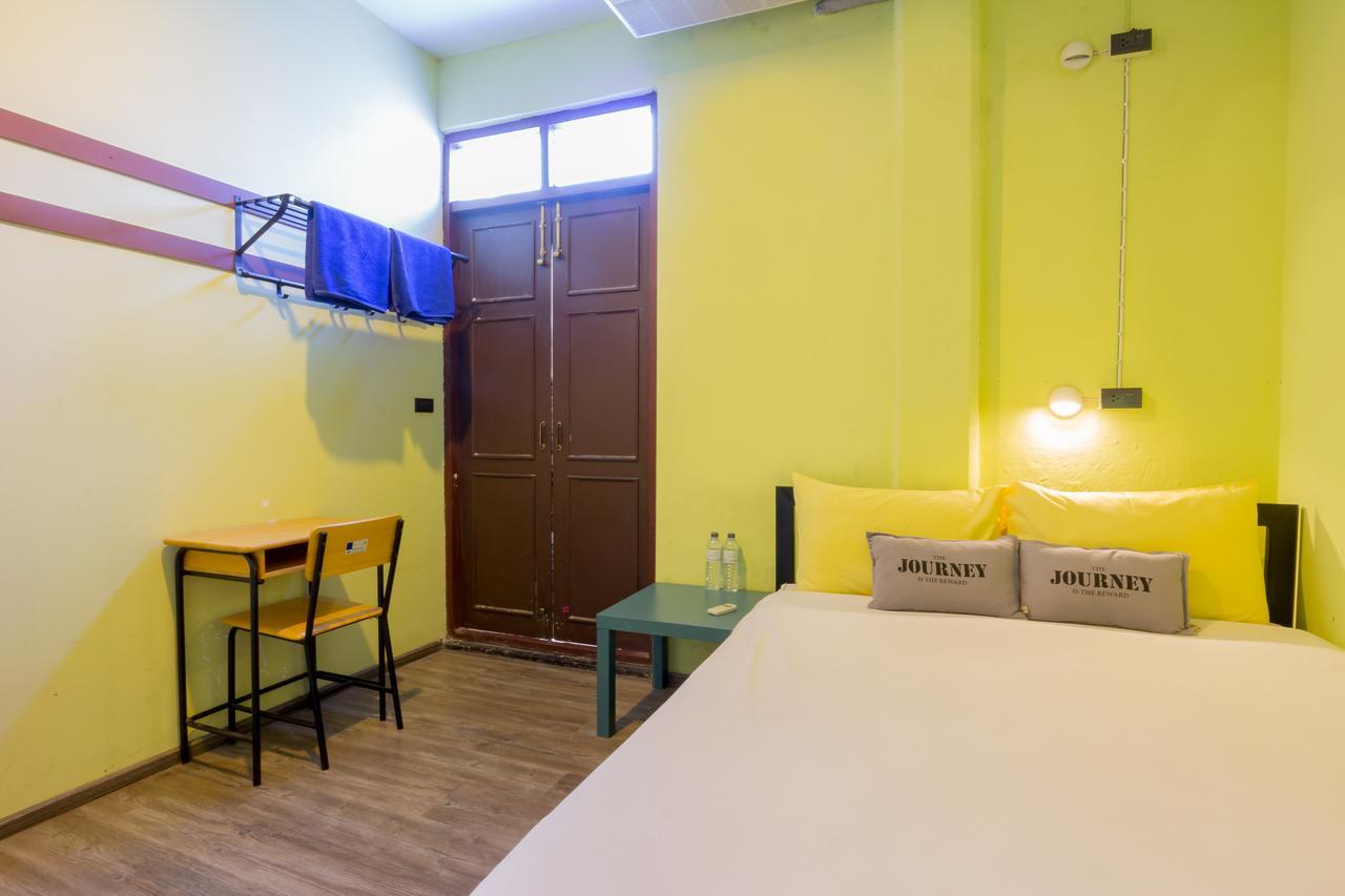 Oldtown Hostel Bangkok Ngoại thất bức ảnh