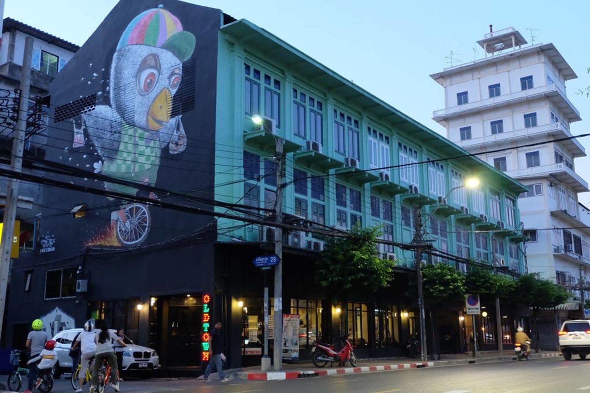 Oldtown Hostel Bangkok Ngoại thất bức ảnh